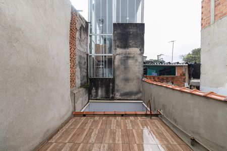 Casa para alugar com 52m², 2 quartos e 1 vaga Casa para alugar com 52m², 2 quartos e 1 vagaVaranda Quarto 2