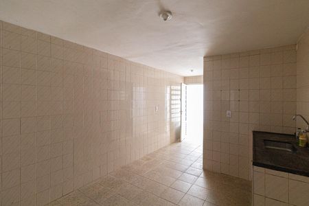 Casa para alugar com 52m², 2 quartos e 1 vaga Casa para alugar com 52m², 2 quartos e 1 vagaCozinha