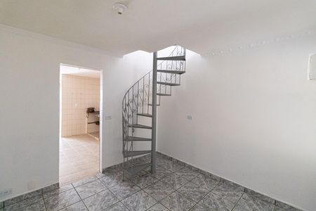 Sala de casa para alugar com 2 quartos, 52m² em Conjunto Residencial Prestes Maia, São Paulo
