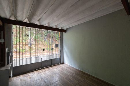 Casa para alugar com 52m², 2 quartos e 1 vaga Casa para alugar com 52m², 2 quartos e 1 vagaGaragem