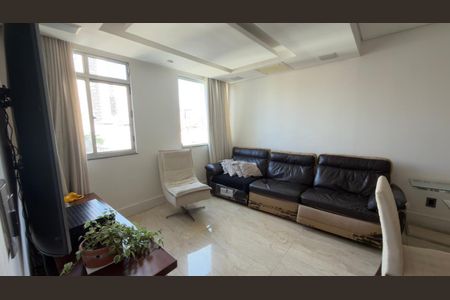 Apartamento para alugar com 160m², 3 quartos e 2 vagas Apartamento para alugar com 160m², 3 quartos e 2 vagasSala