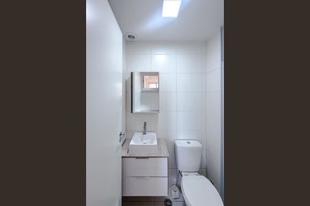 Apartamento à venda com 35m², 2 quartos e sem vaga Apartamento à venda com 35m², 2 quartos e sem vagaBanheiro