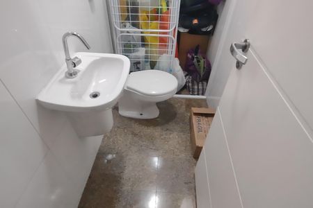 Apartamento à venda com 152m², 3 quartos e 2 vagasBanheiro 1