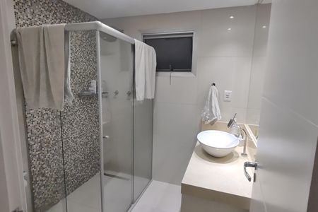 Apartamento à venda com 152m², 3 quartos e 2 vagasBanheiro da Suíte