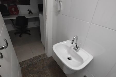 Apartamento à venda com 152m², 3 quartos e 2 vagasBanheiro 1