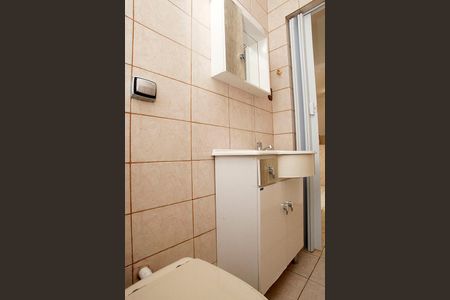 Banheiro de apartamento para alugar com 1 quarto, 37m² em Centro Histórico, Porto Alegre