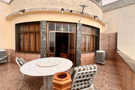 Apartamento para alugar com 200m², 3 quartos e sem vaga Apartamento para alugar com 200m², 3 quartos e sem vagaVaranda