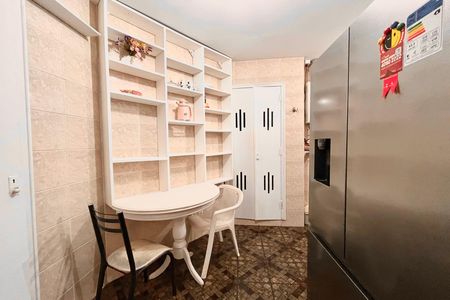 Apartamento para alugar com 200m², 3 quartos e sem vaga Apartamento para alugar com 200m², 3 quartos e sem vagaCozinha