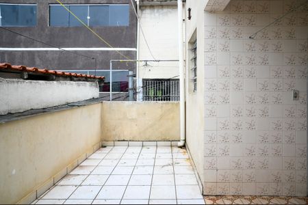 Casa para alugar com 100m², 2 quartos e sem vagaQuintal