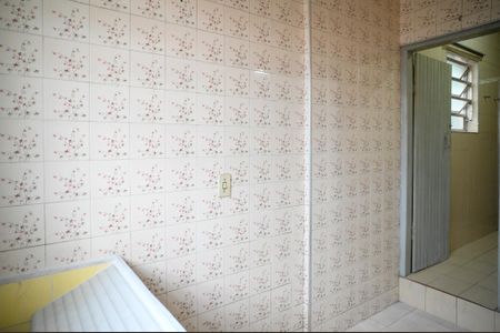 Casa para alugar com 100m², 2 quartos e sem vagaÁrea de Serviço