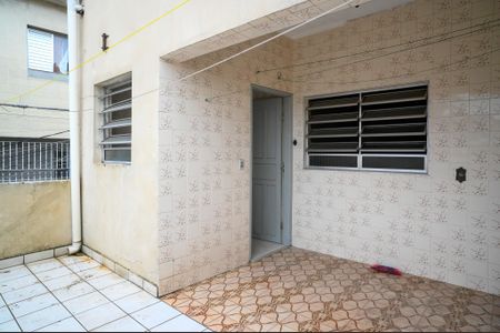 Casa para alugar com 100m², 2 quartos e sem vagaQuintal