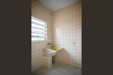 Casa para alugar com 100m², 2 quartos e sem vagaÁrea de Serviço
