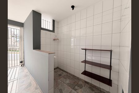 Casa para alugar com 70m², 2 quartos e 1 vagaÁrea de Serviço