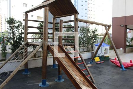 Apartamento à venda com 50m², 2 quartos e 1 vaga Apartamento à venda com 50m², 2 quartos e 1 vagaÁrea comum - Playground