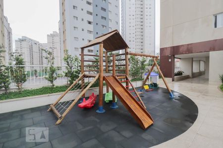 Apartamento à venda com 50m², 2 quartos e 1 vaga Apartamento à venda com 50m², 2 quartos e 1 vagaÁrea comum - Playground