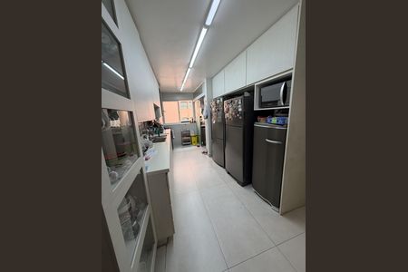 Apartamento à venda com 156m², 3 quartos e 2 vagas Apartamento à venda com 156m², 3 quartos e 2 vagasCozinha