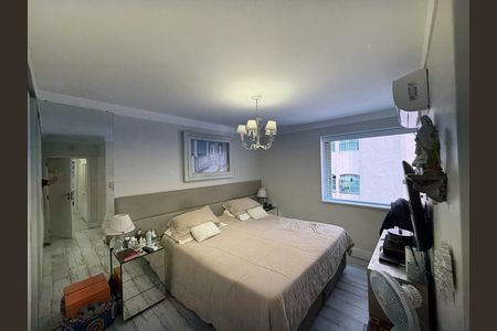 Apartamento à venda com 156m², 3 quartos e 2 vagas Apartamento à venda com 156m², 3 quartos e 2 vagasQuarto