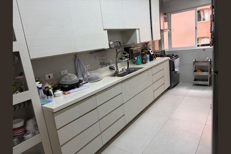 Apartamento à venda com 156m², 3 quartos e 2 vagas Apartamento à venda com 156m², 3 quartos e 2 vagasCozinha