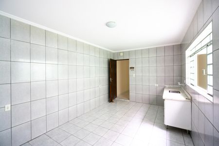 Casa para alugar com 125m², 2 quartos e 2 vagas Casa para alugar com 125m², 2 quartos e 2 vagasCozinha