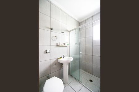 Banheiro  de casa para alugar com 2 quartos, 125m² em Chácara Califórnia, São Paulo