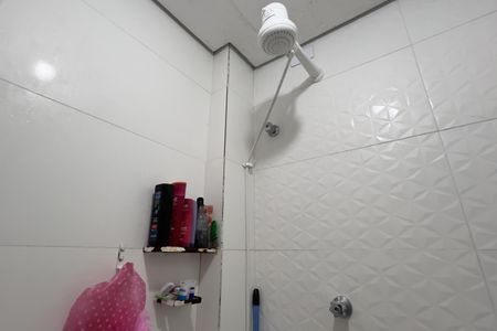Casa de condomínio à venda com 115m², 3 quartos e 1 vaga Casa de condomínio à venda com 115m², 3 quartos e 1 vagaBanheiro da Suíte 2