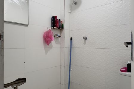 Casa de condomínio à venda com 115m², 3 quartos e 1 vaga Casa de condomínio à venda com 115m², 3 quartos e 1 vagaBanheiro da Suíte 2