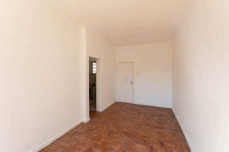 Sala de apartamento para alugar com 2 quartos, 60m² em Jacaré, Rio de Janeiro