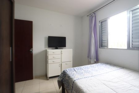 Quarto 1 de casa à venda com 2 quartos, 84m² em Jardim Santa Adelia, São Paulo