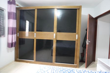 Casa à venda com 84m², 2 quartos e 2 vagasQuarto 2