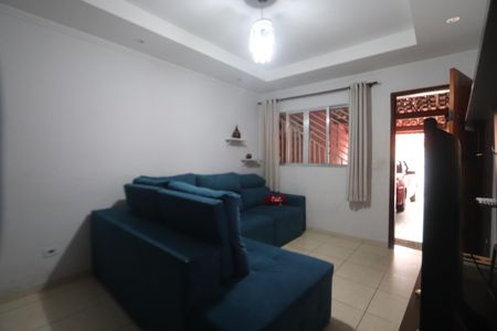 Sala de casa à venda com 2 quartos, 84m² em Jardim Santa Adelia, São Paulo