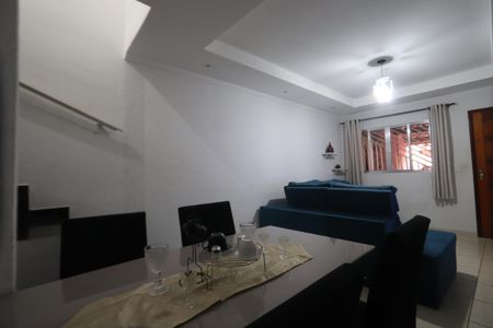 Casa à venda com 84m², 2 quartos e 2 vagasSala de Jantar