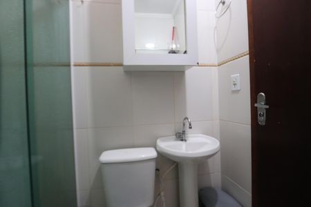Casa à venda com 84m², 2 quartos e 2 vagasBanheiro social
