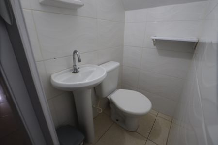 Casa à venda com 84m², 2 quartos e 2 vagasLavabo