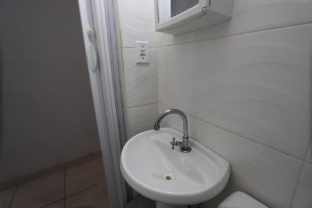 Casa à venda com 84m², 2 quartos e 2 vagasLavabo