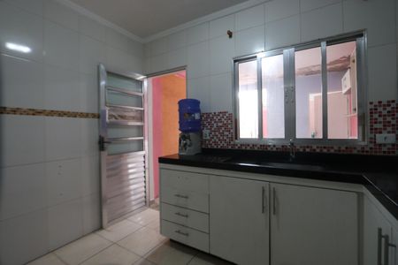 Casa à venda com 84m², 2 quartos e 2 vagasCozinha