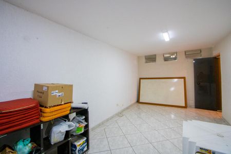 Casa à venda com 268m², 3 quartos e 4 vagas Casa à venda com 268m², 3 quartos e 4 vagasSalão 1
