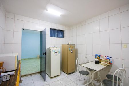 Casa à venda com 268m², 3 quartos e 4 vagas Casa à venda com 268m², 3 quartos e 4 vagasCozinha