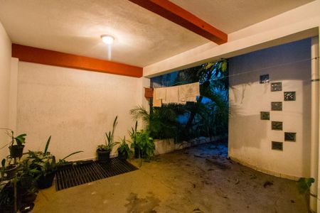 Casa à venda com 268m², 3 quartos e 4 vagas Casa à venda com 268m², 3 quartos e 4 vagasQuintal/Garagem