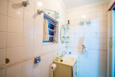 Casa à venda com 268m², 3 quartos e 4 vagas Casa à venda com 268m², 3 quartos e 4 vagasBanheiro do quarto 1