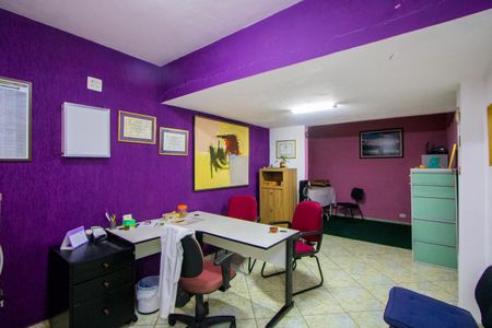Casa à venda com 268m², 3 quartos e 4 vagas Casa à venda com 268m², 3 quartos e 4 vagasQuarto 1 - Suíte