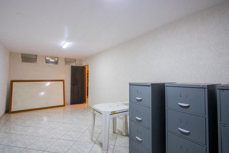 Casa à venda com 268m², 3 quartos e 4 vagas Casa à venda com 268m², 3 quartos e 4 vagasSalão 1