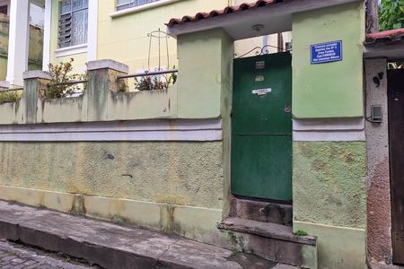 Casa à venda com 65m², 2 quartos e sem vaga