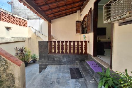 Casa à venda com 65m², 2 quartos e sem vaga Casa à venda com 65m², 2 quartos e sem vagaVaranda da Sala