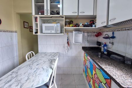 Casa à venda com 65m², 2 quartos e sem vaga Casa à venda com 65m², 2 quartos e sem vagaCozinha