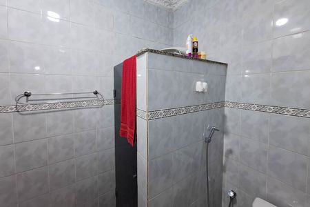 Casa à venda com 65m², 2 quartos e sem vaga Casa à venda com 65m², 2 quartos e sem vagaBanheiro