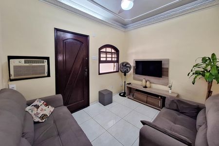 Sala de casa à venda com 2 quartos, 65m² em São Lourenço, Niterói