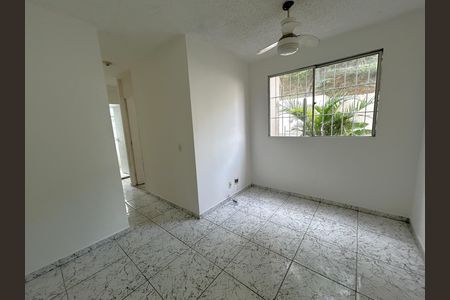 Sala de apartamento para alugar com 2 quartos, 45m² em Pavuna, Nilópolis