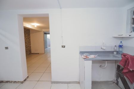 Cozinha de casa para alugar com 1 quarto, 50m² em Jardim Peri, São Paulo
