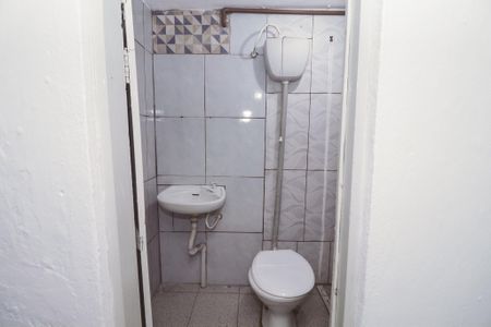 Banheiro de casa para alugar com 1 quarto, 50m² em Jardim Peri, São Paulo