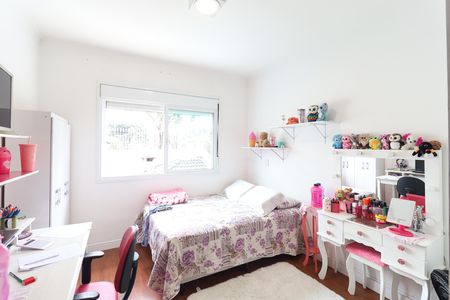 Casa à venda com 319m², 4 quartos e 7 vagas Casa à venda com 319m², 4 quartos e 7 vagasSuíte 2